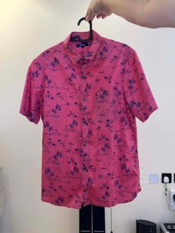 L – Pink IZOD short-Sleeved