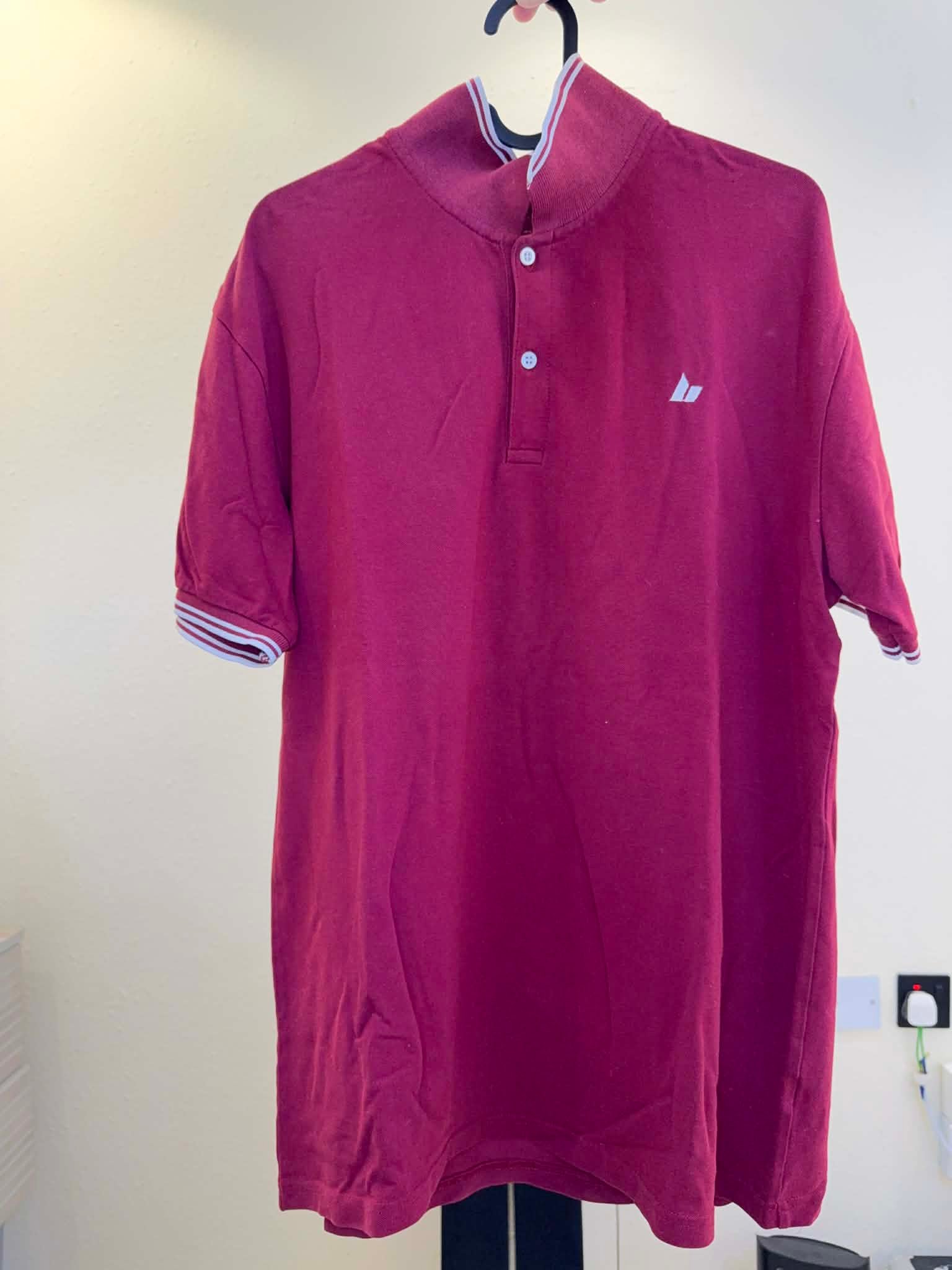 XL - Red MACBETH polo shirt with white stripped collar