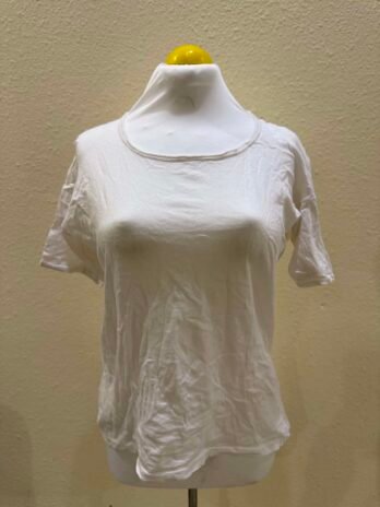 H008: Medium Essential Comfort Soft White Loose Fit Everyday Tee